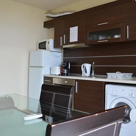 Green Hills Apart Hotel apartamentowy 3*