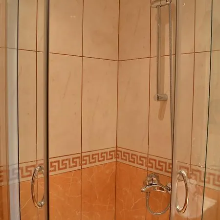 Apartmanhotel Green Hills Apart 3*