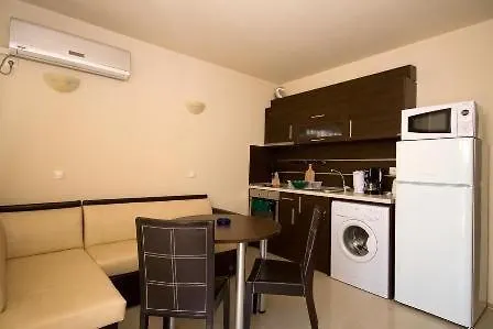 Green Hills Apart Apartmanhotel Szozopol
