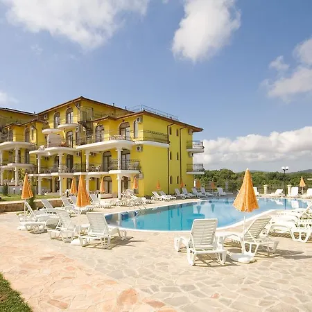 Green Hills Apart 3* Sosopol